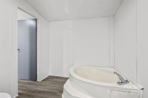 5 Concord Knoll Lane Asheville NC 28803