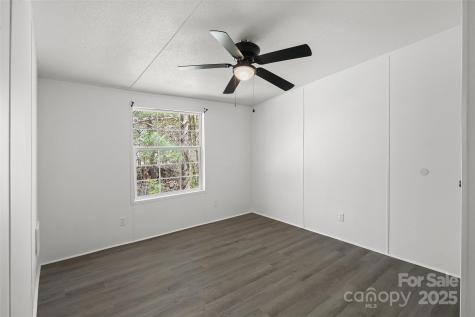 5 Concord Knoll Lane Asheville NC 28803