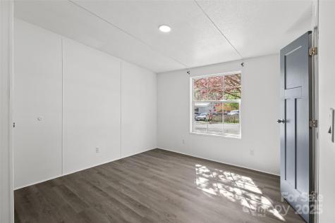 5 Concord Knoll Lane Asheville NC 28803