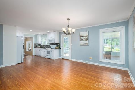 305 Heather Lane Mount Holly NC 28120
