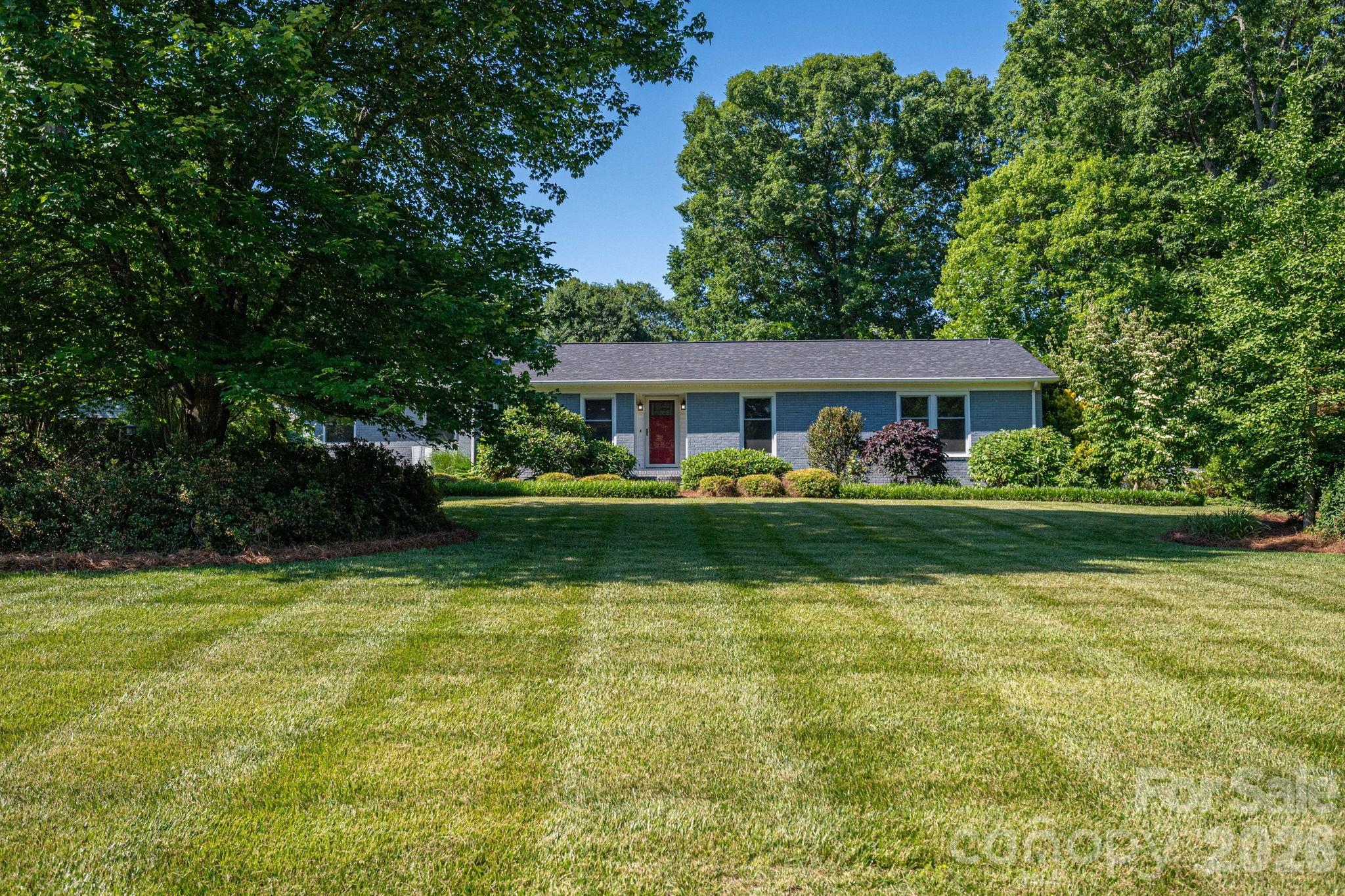 305 Heather Lane Mount Holly NC 28120