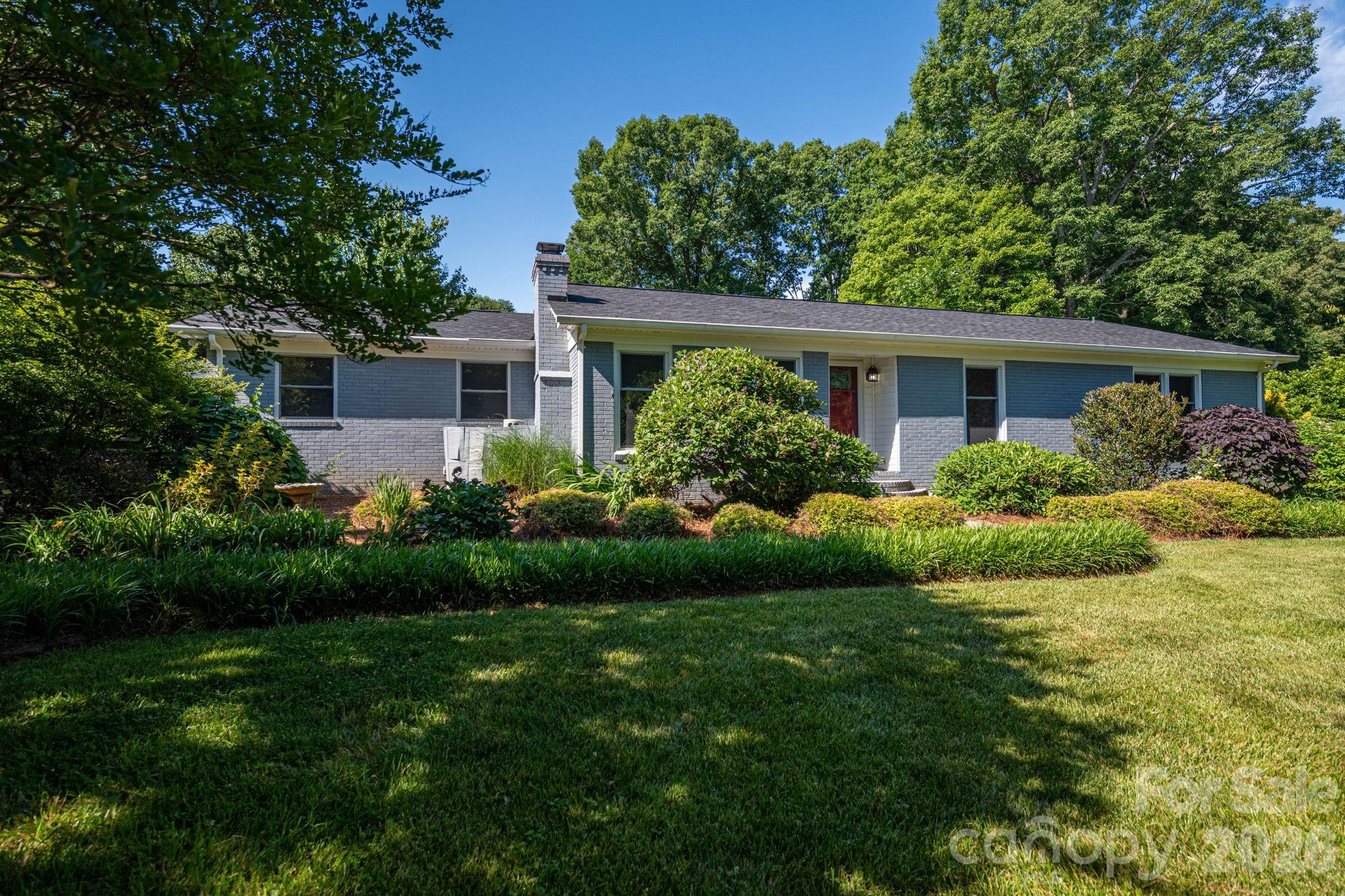 305 Heather Lane Mount Holly NC 28120