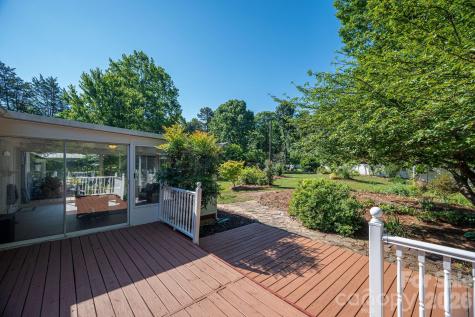 305 Heather Lane Mount Holly NC 28120