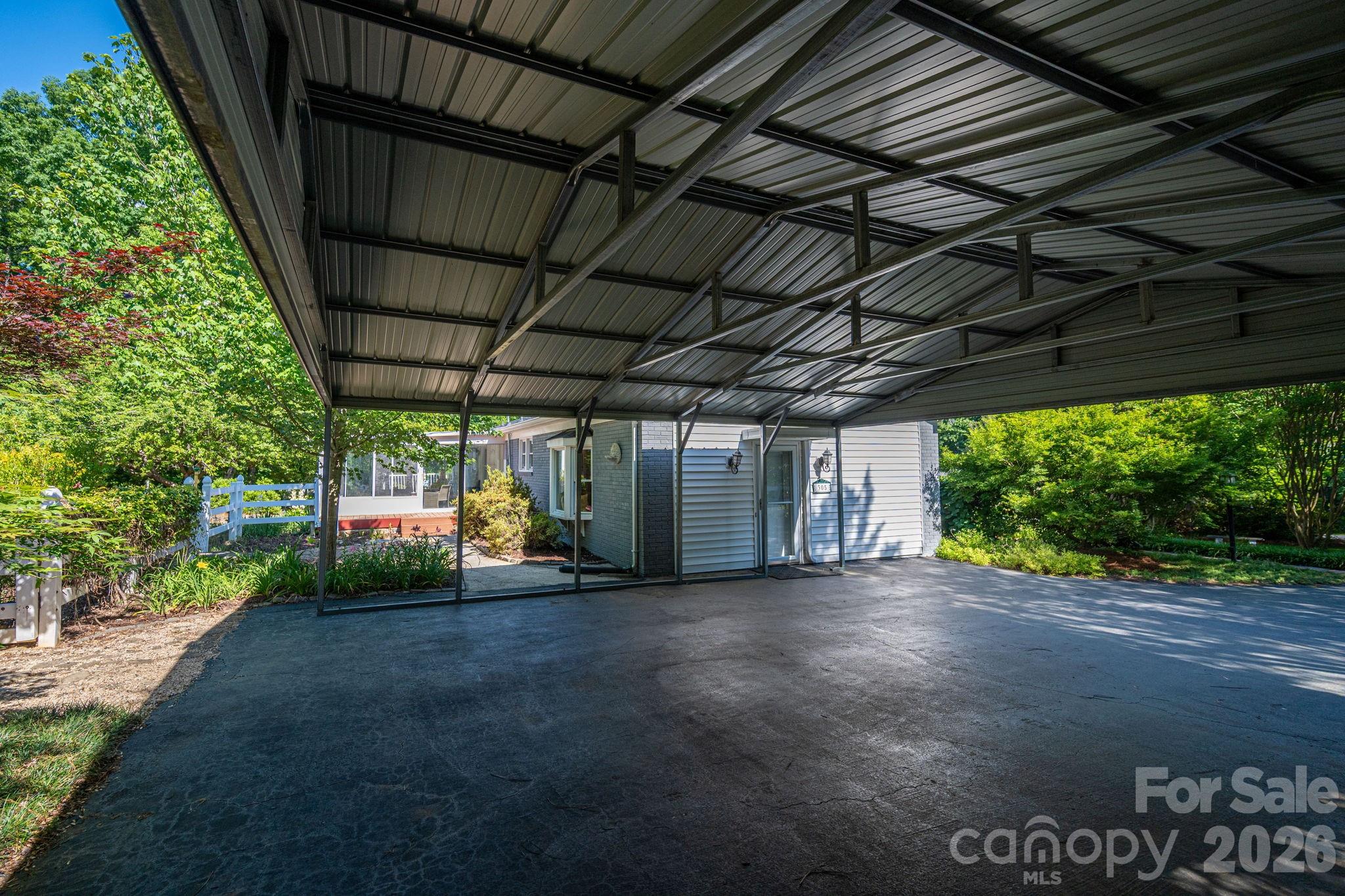 305 Heather Lane Mount Holly NC 28120