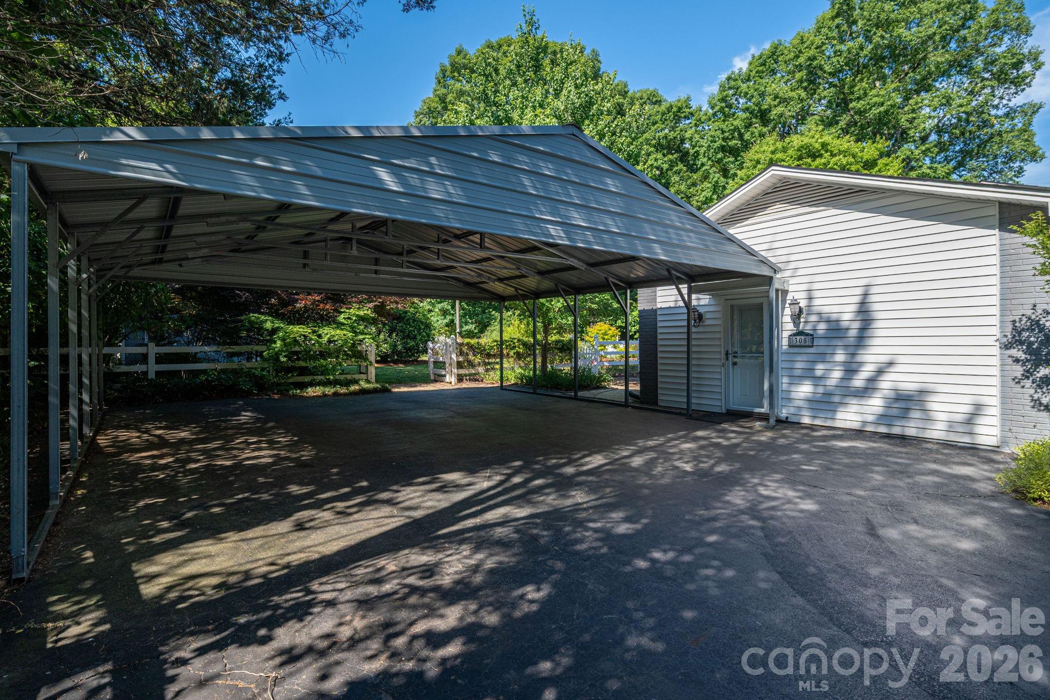 305 Heather Lane Mount Holly NC 28120