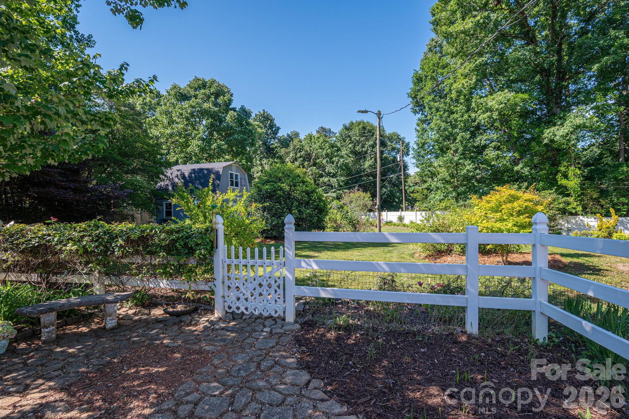 305 Heather Lane Mount Holly NC 28120