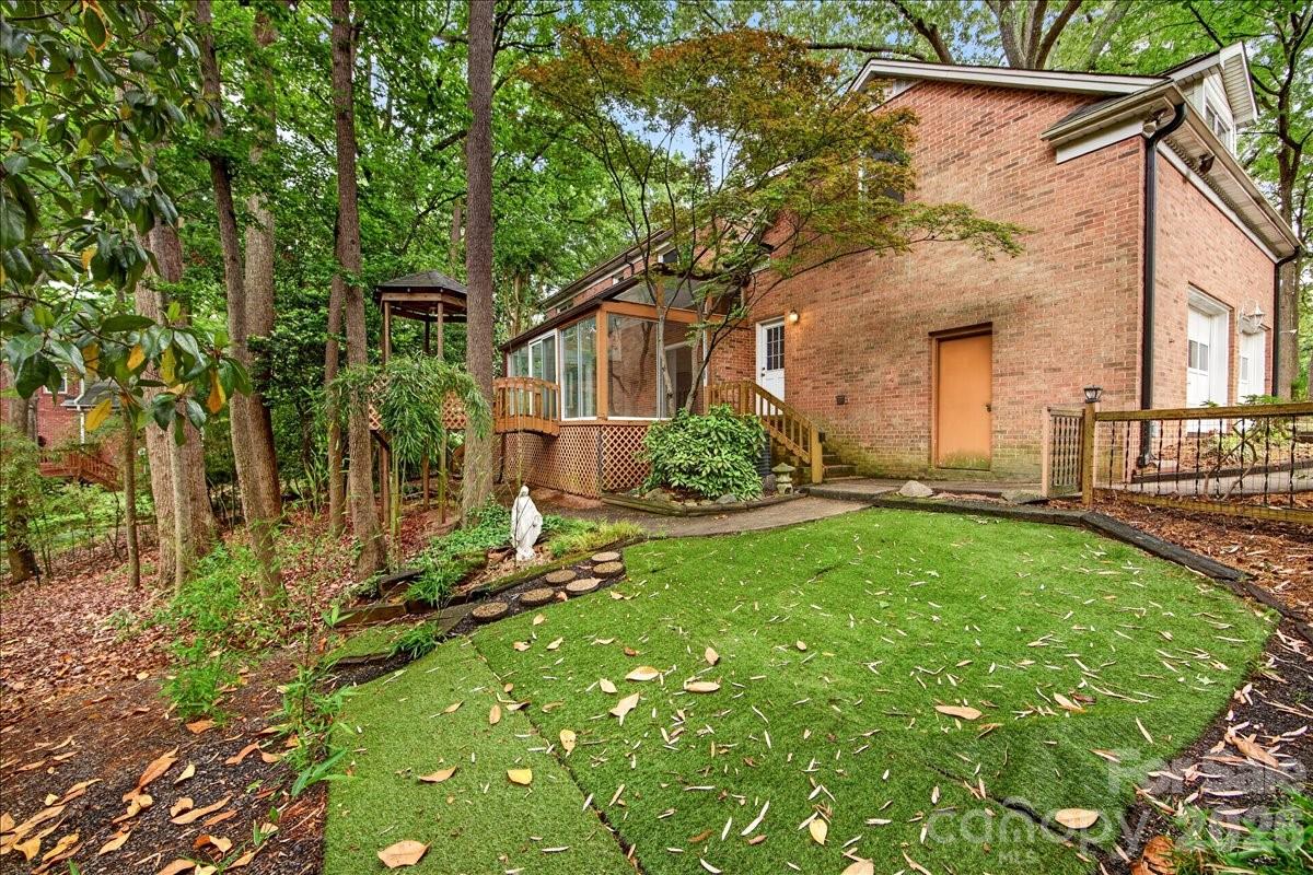 7300 Quail Hill Road Charlotte NC 28210