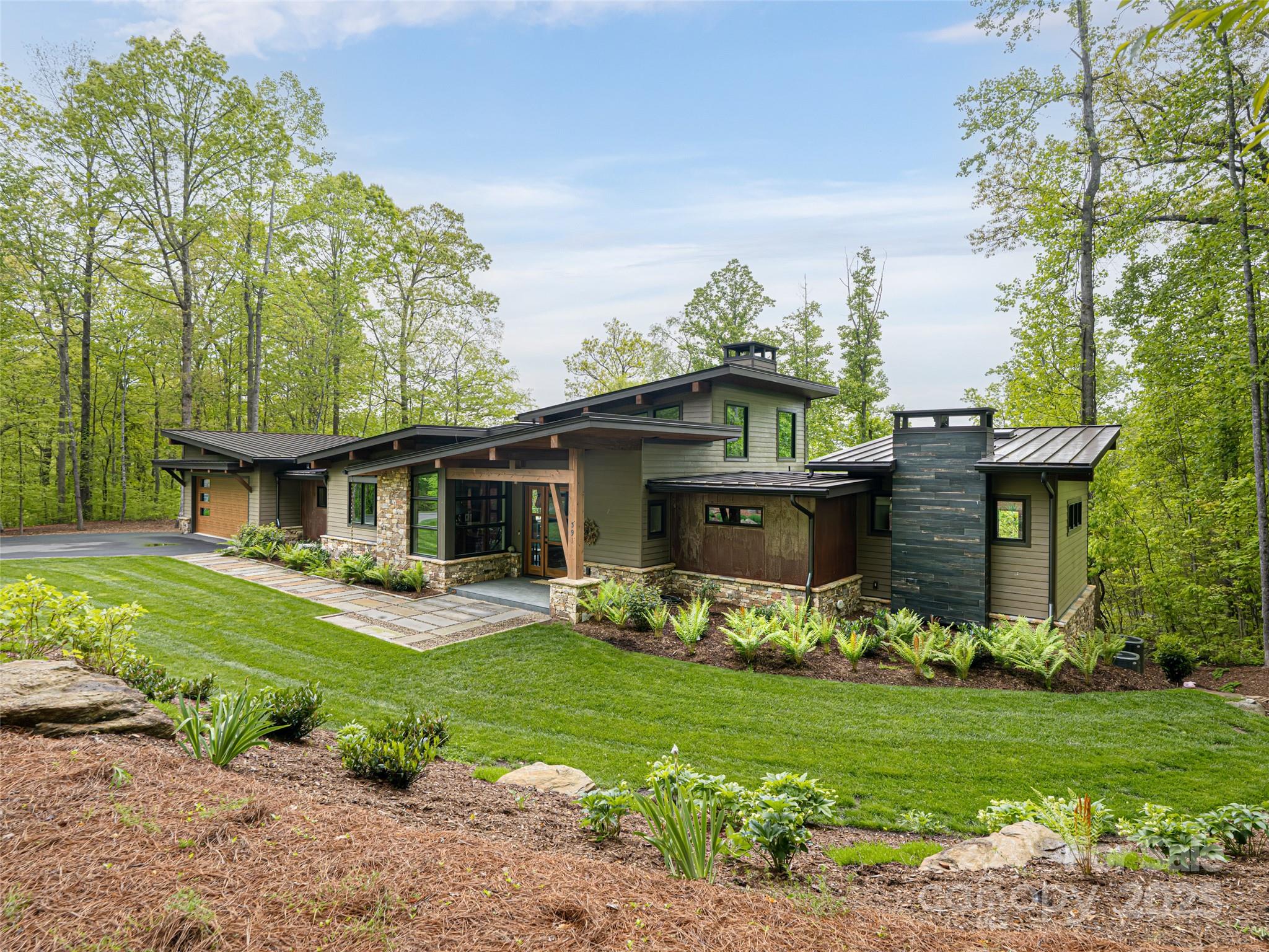 391 High Hickory Trail Swannanoa NC 28778