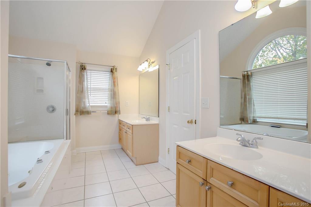 9011 Cambridge Green Drive Charlotte NC 28277