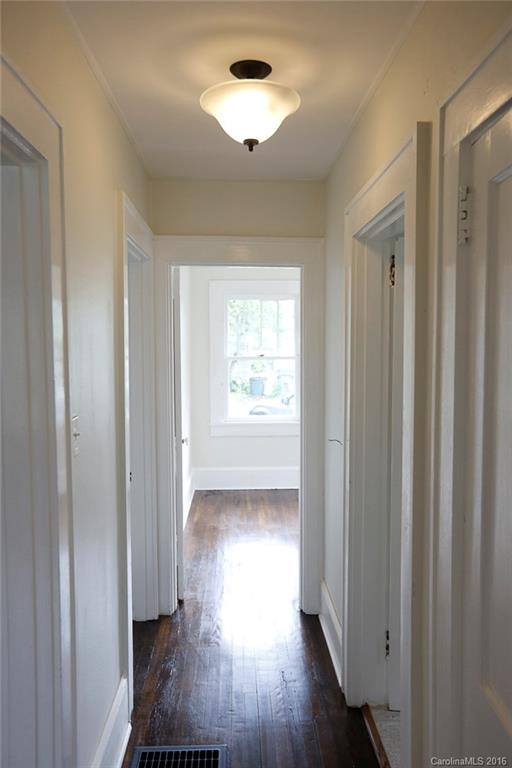 16 Tryon Street Asheville NC 28806