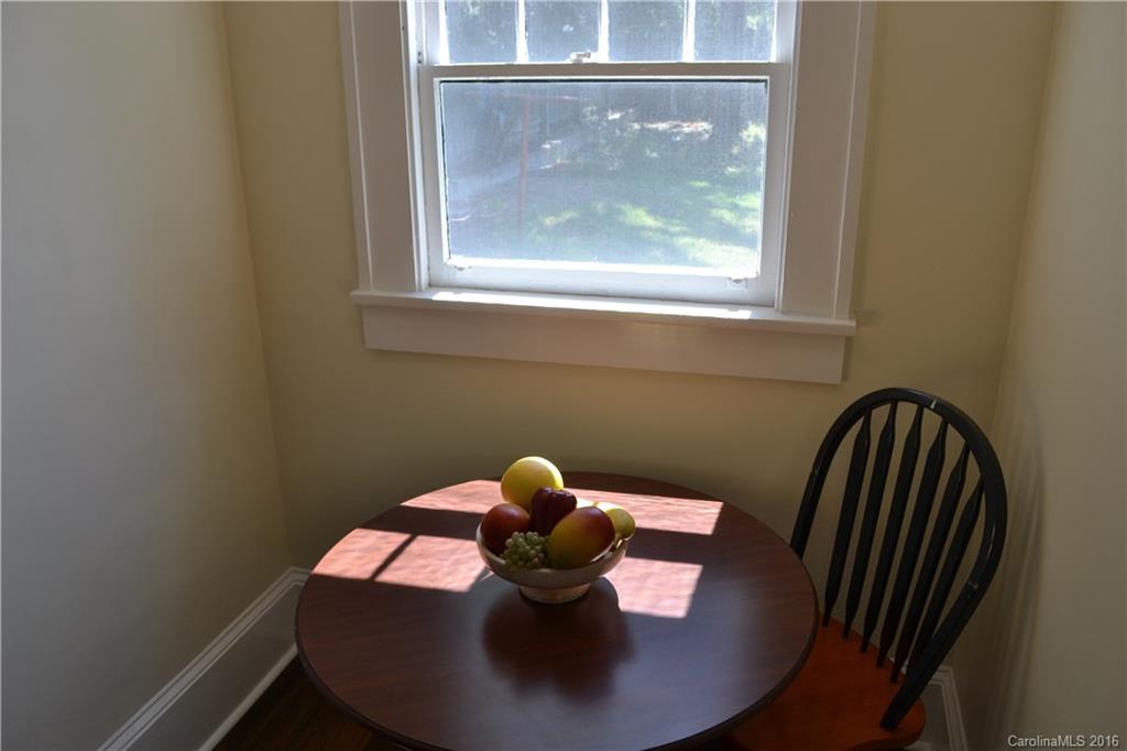 16 Tryon Street Asheville NC 28806