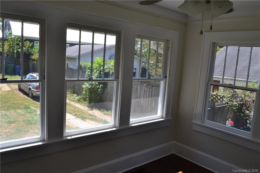 16 Tryon Street Asheville NC 28806