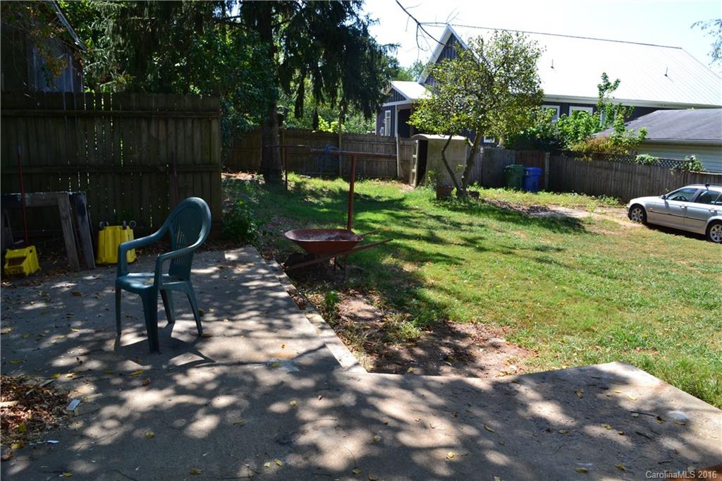 16 Tryon Street Asheville NC 28806