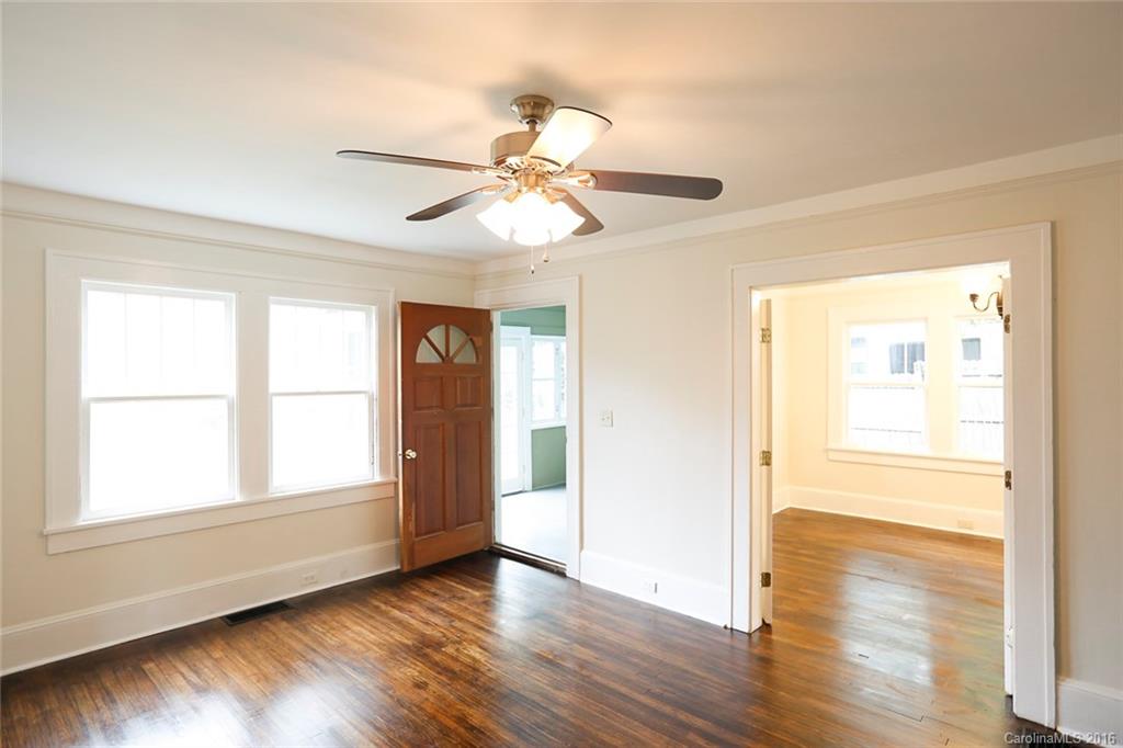 16 Tryon Street Asheville NC 28806