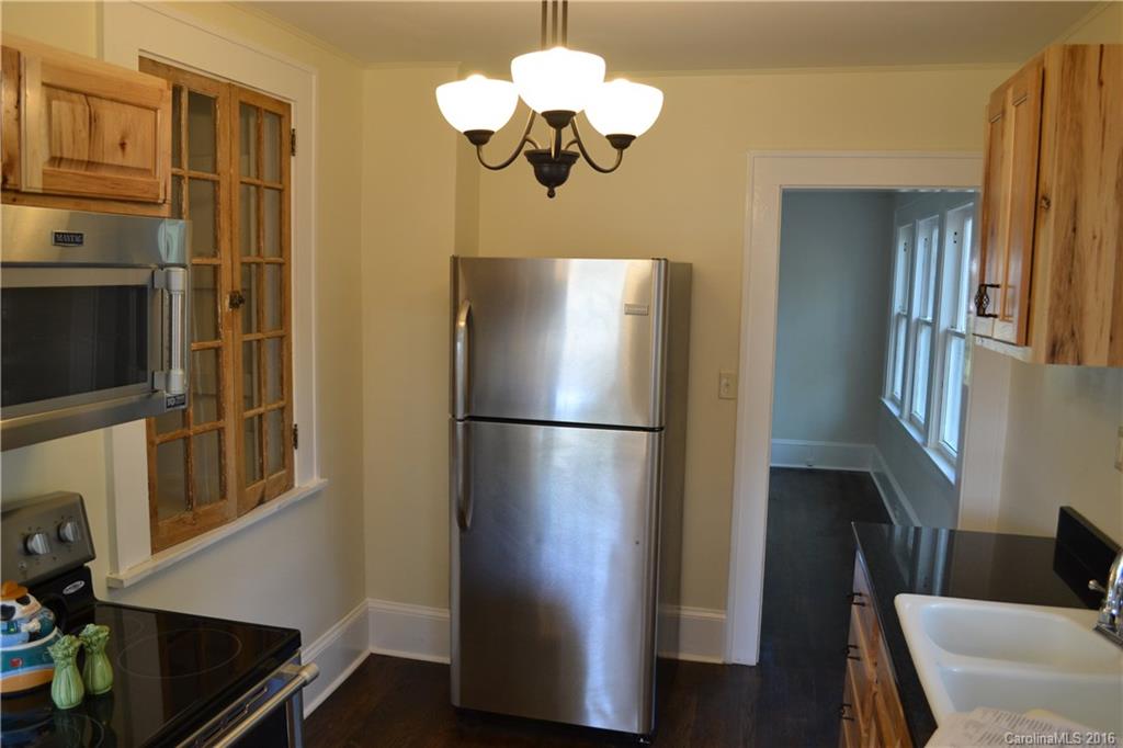 16 Tryon Street Asheville NC 28806