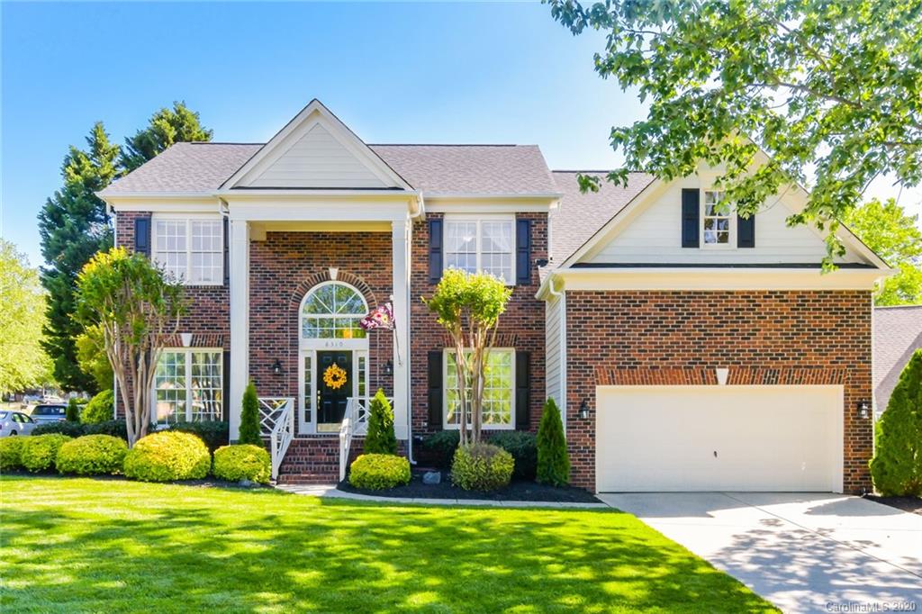 8310 Heathcrest Court Charlotte NC 28269