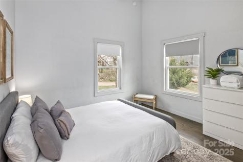 105 Annies Ridge Road Asheville NC 28804