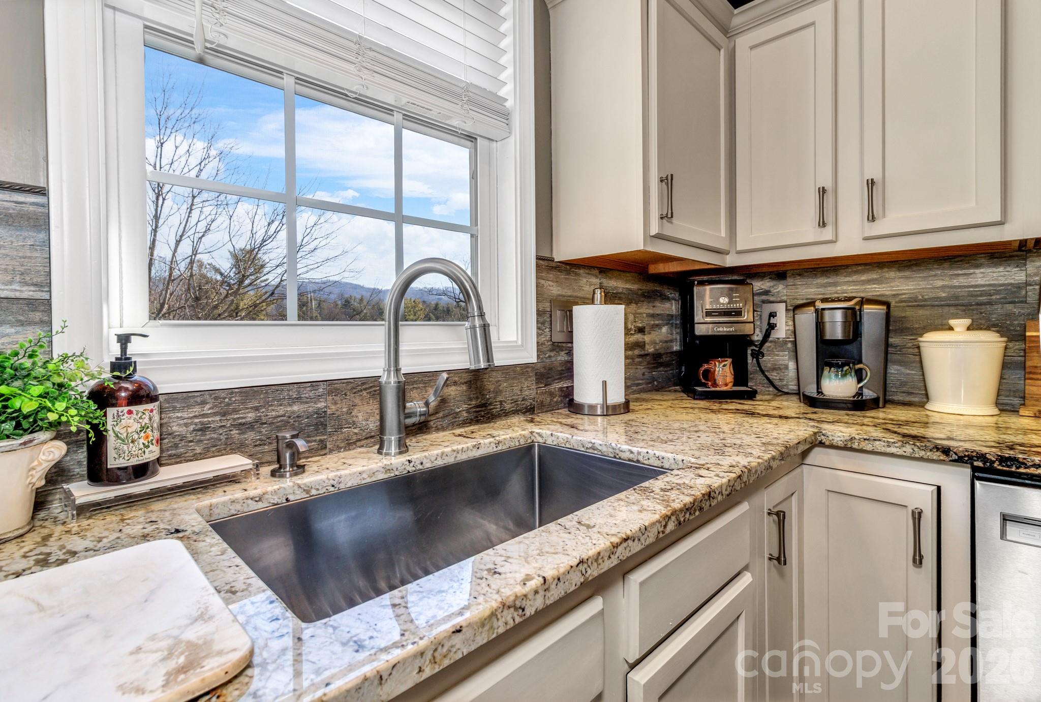 25 Union Chapel Road Weaverville NC 28787