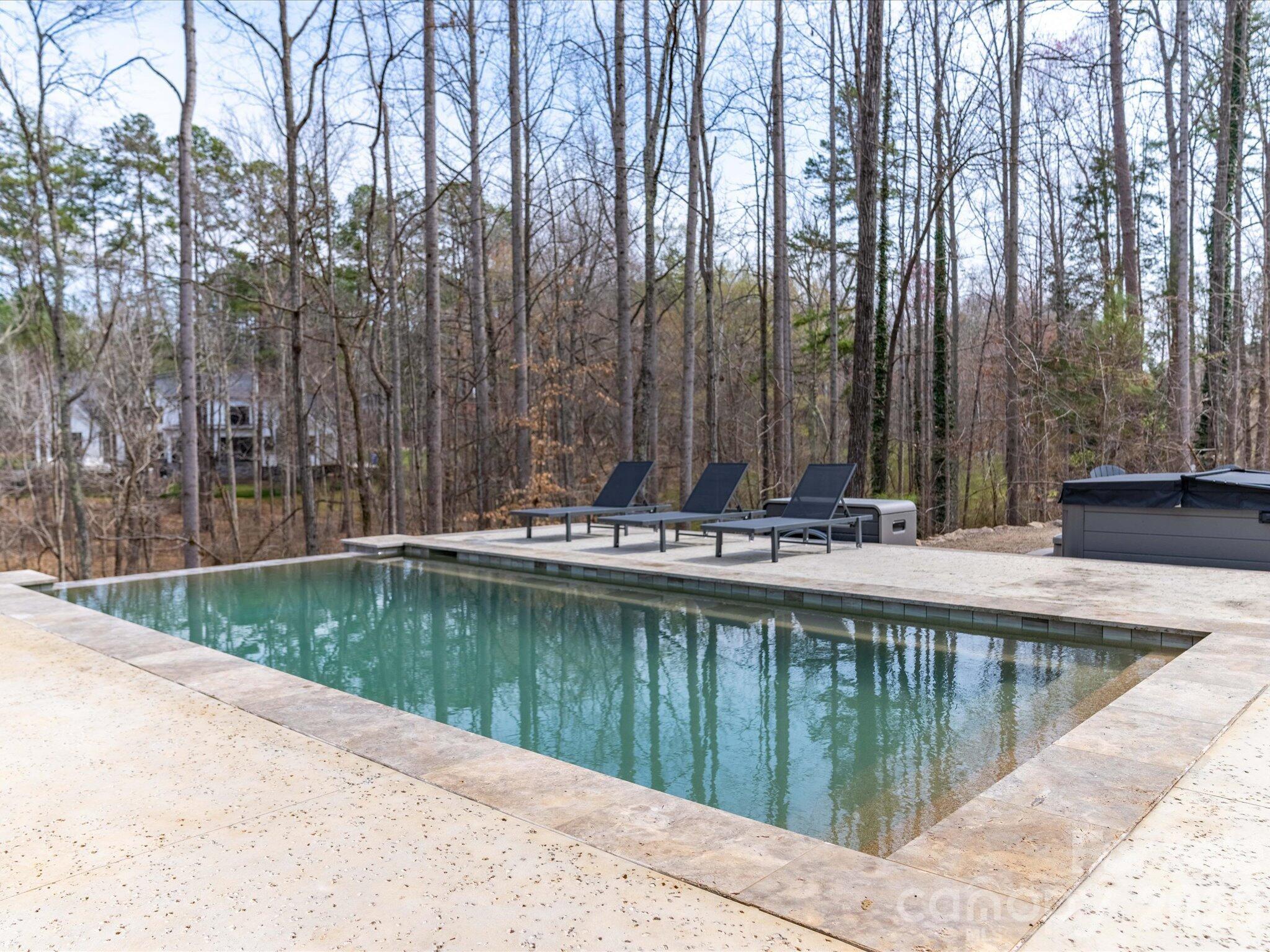 562 Normandy Road Mooresville NC 28117