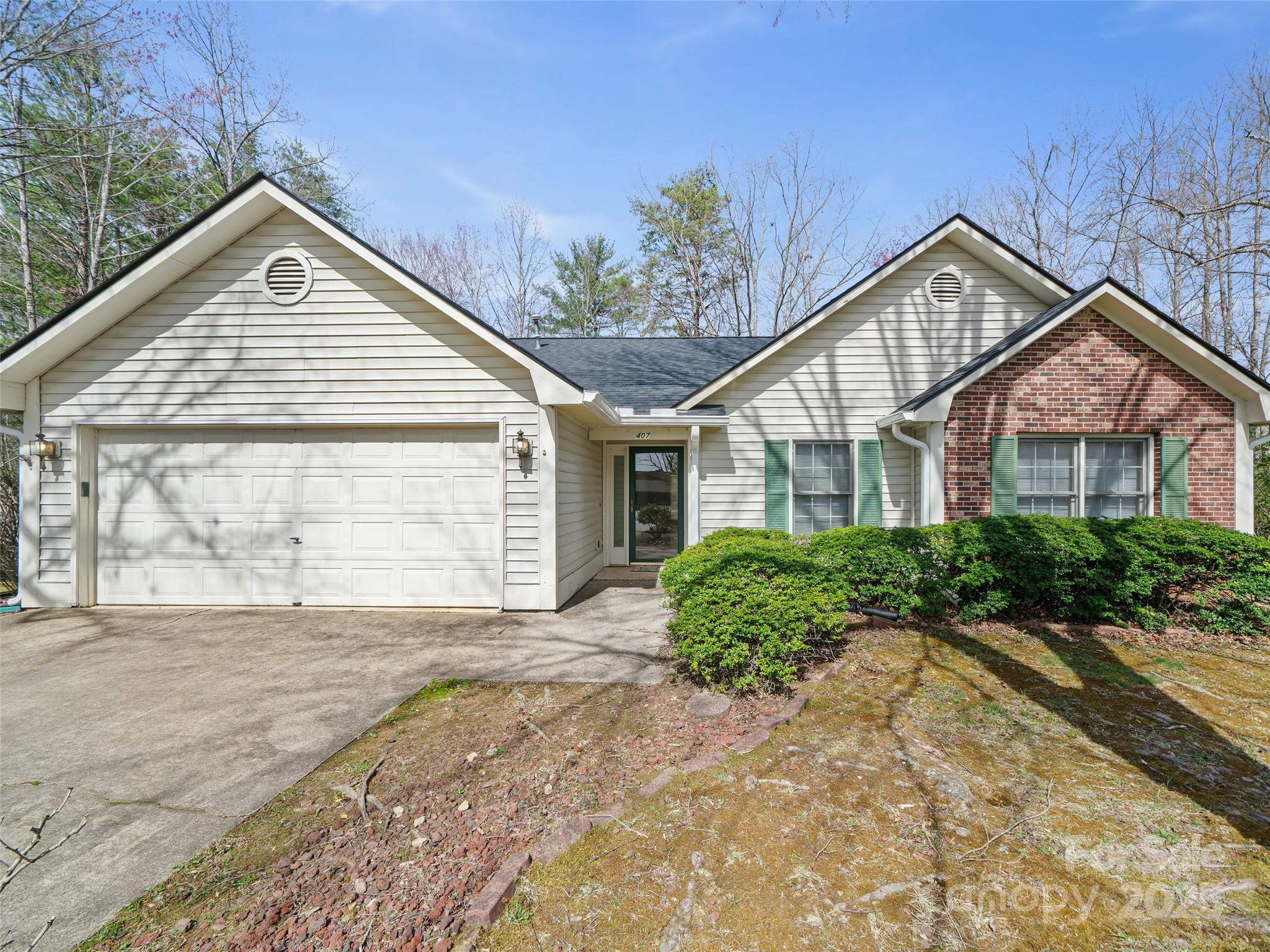 407 E Glensprings Court Fletcher NC 28732