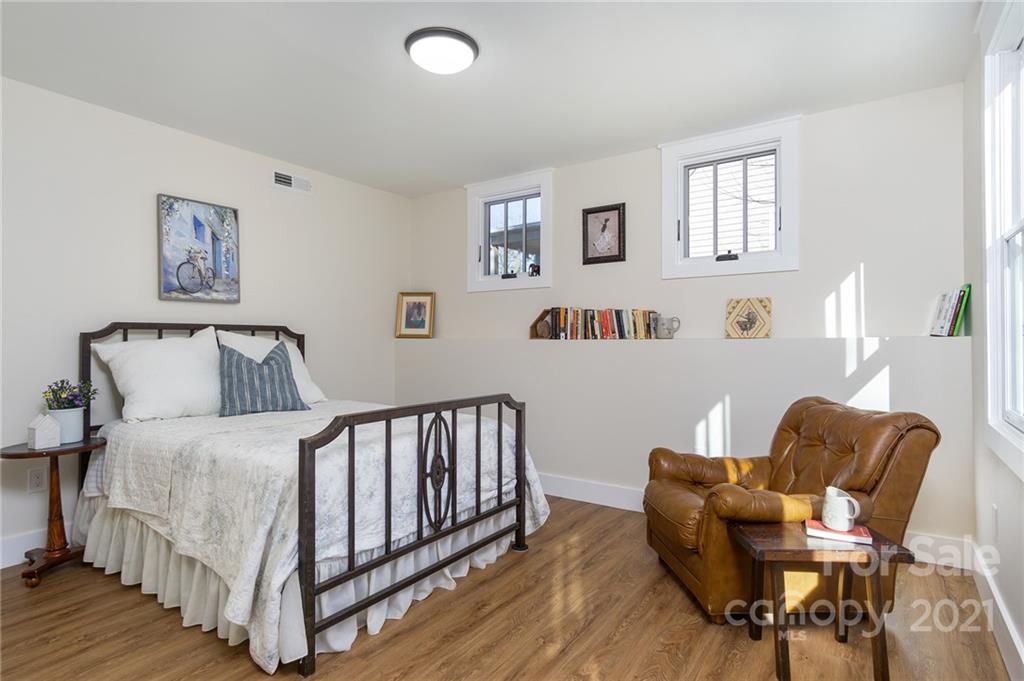 7 Cornelia Street Asheville NC 28801