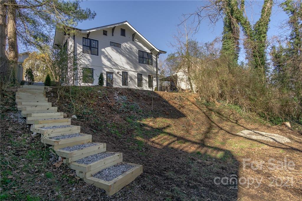 7 Cornelia Street Asheville NC 28801