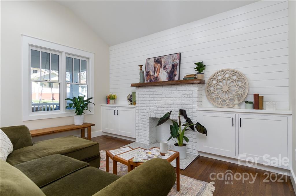7 Cornelia Street Asheville NC 28801