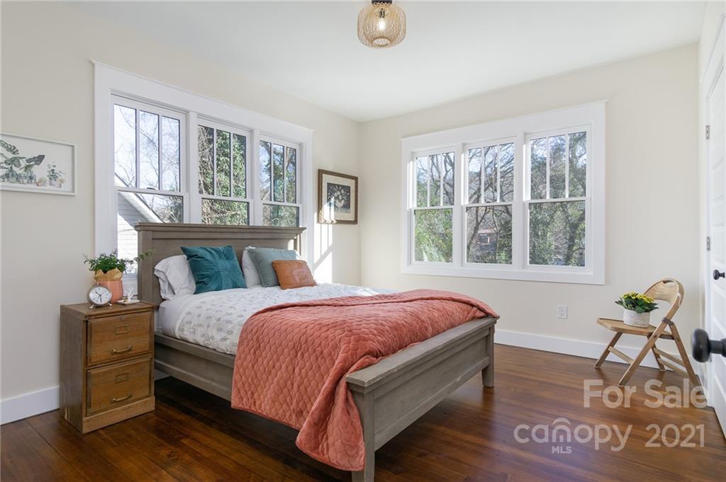 7 Cornelia Street Asheville NC 28801
