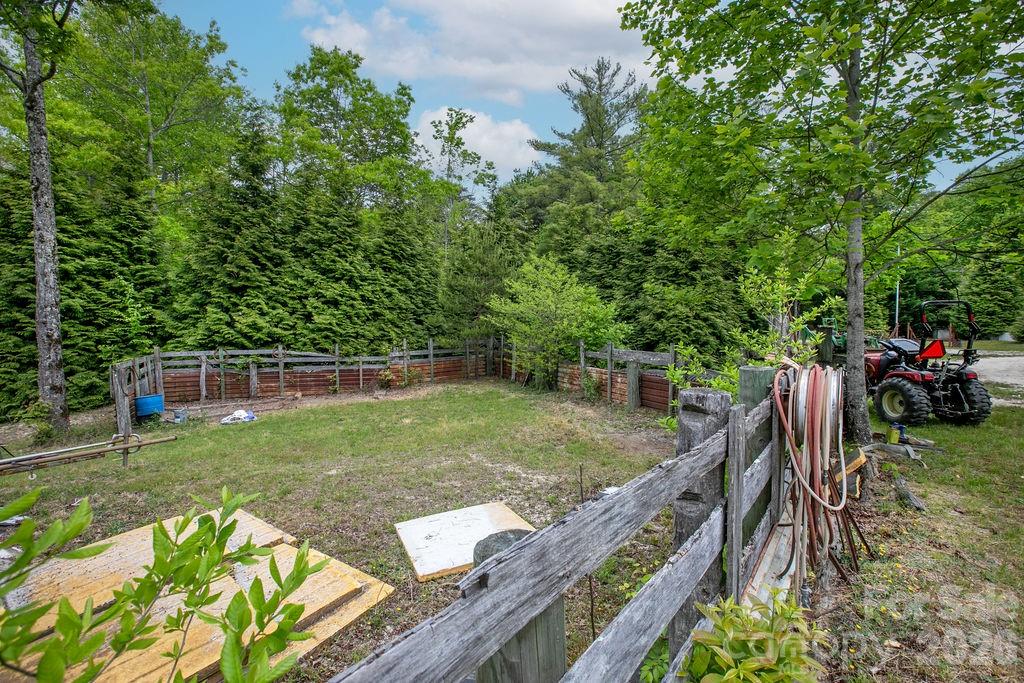 111 Wild Hog Creek Road Rosman NC 28772