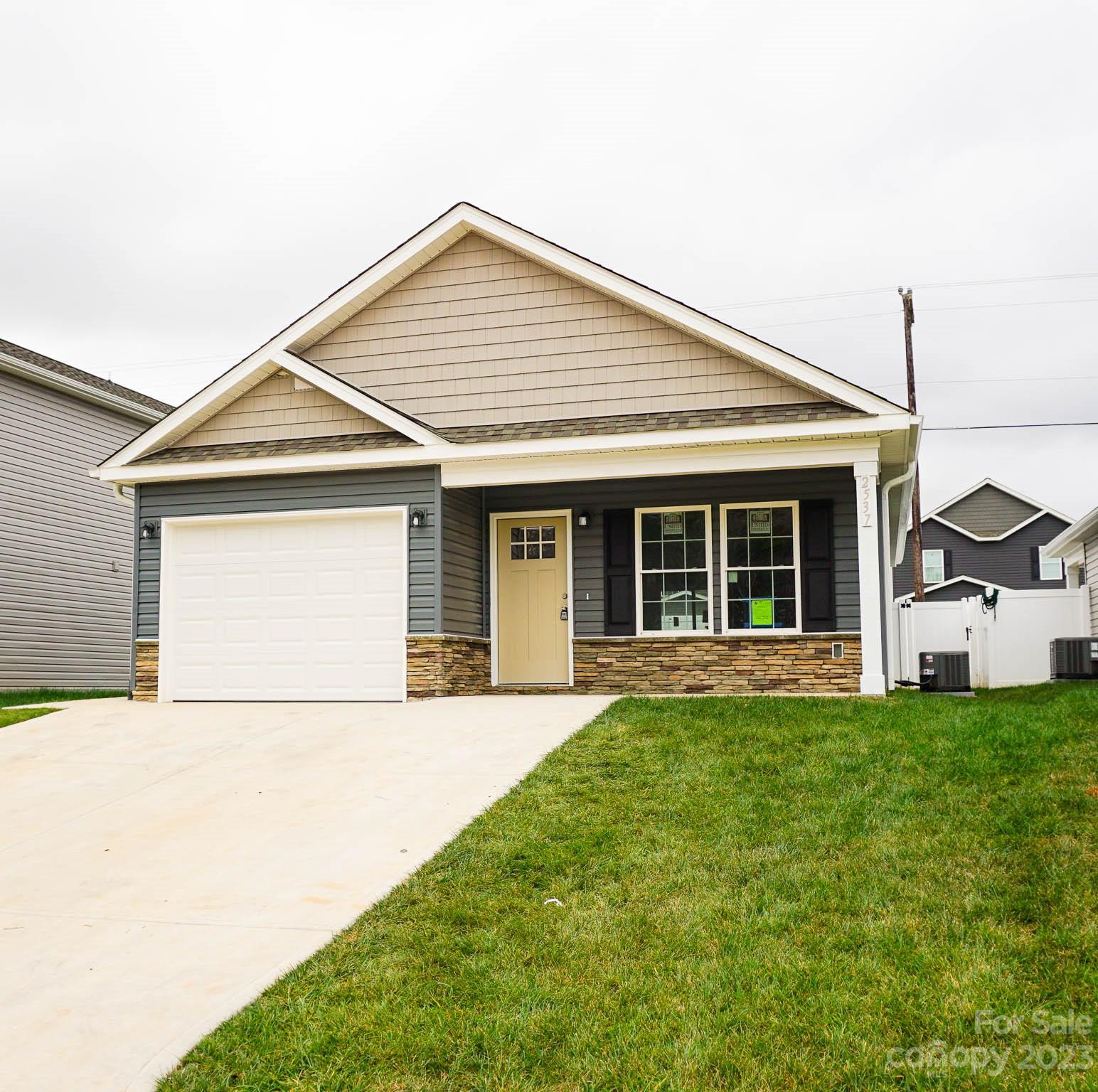 2537 Snow Creek Road NE Hickory NC 28601