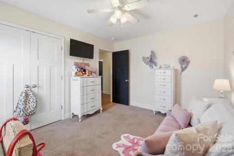 3923 Ritchie Road Lincolnton NC 28092
