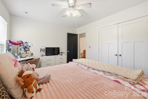3923 Ritchie Road Lincolnton NC 28092