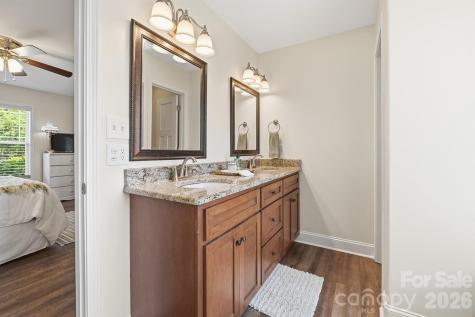 3923 Ritchie Road Lincolnton NC 28092