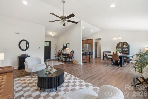 3923 Ritchie Road Lincolnton NC 28092