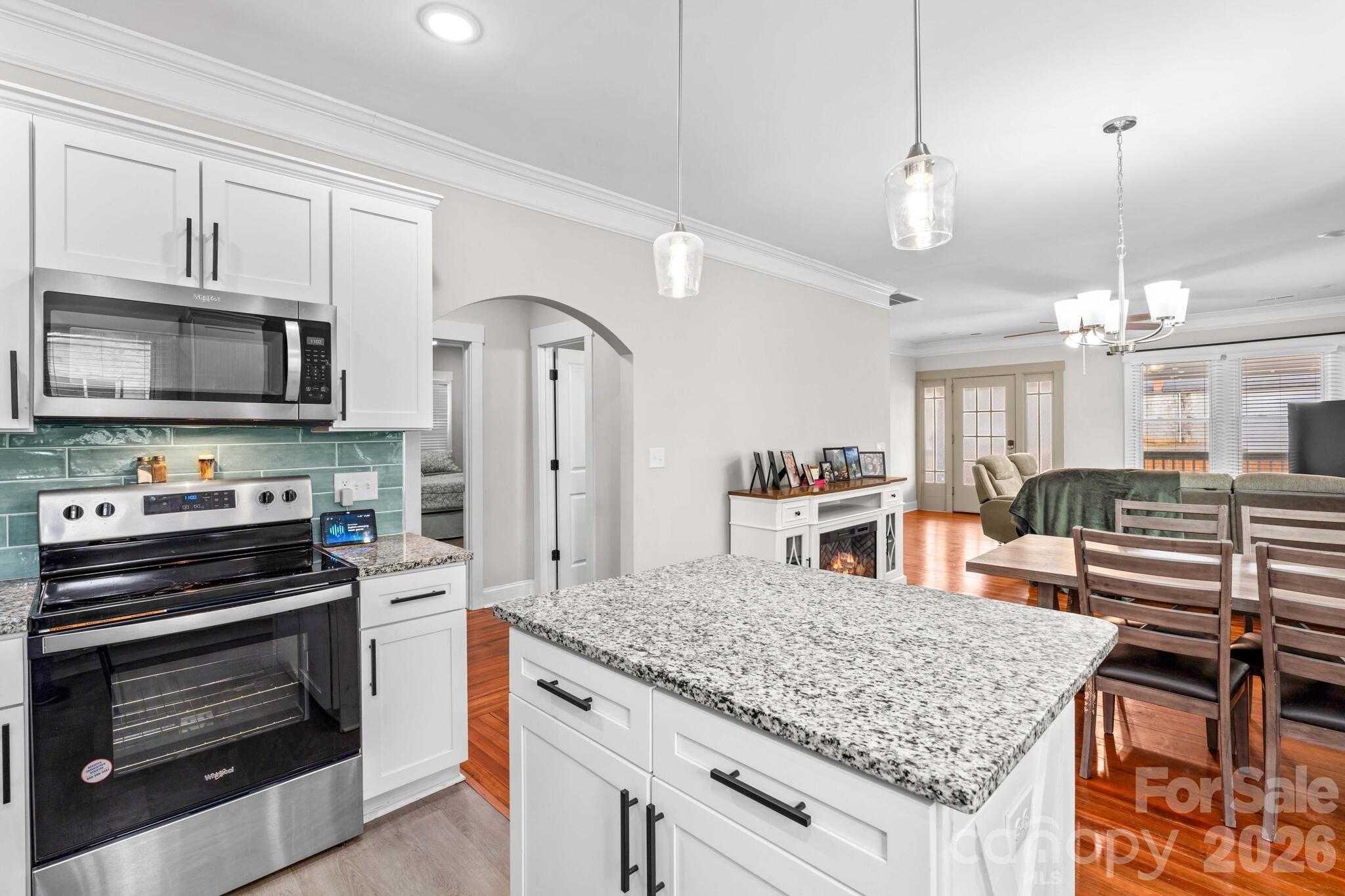 705 W 5th Avenue Lexington NC 27292