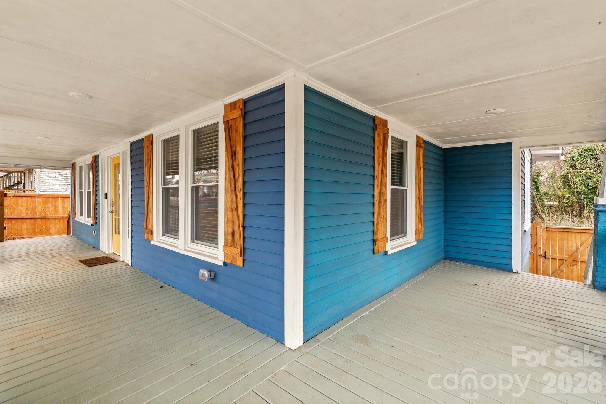 705 W 5th Avenue Lexington NC 27292