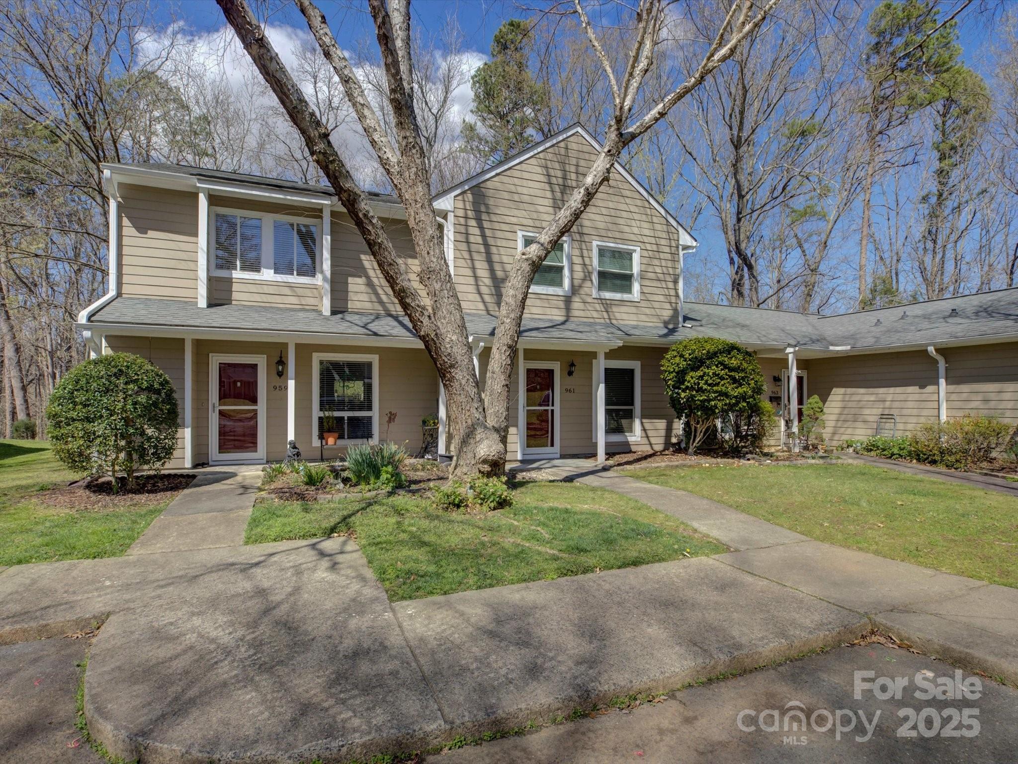 961 Sardis Cove Drive Charlotte NC 28270