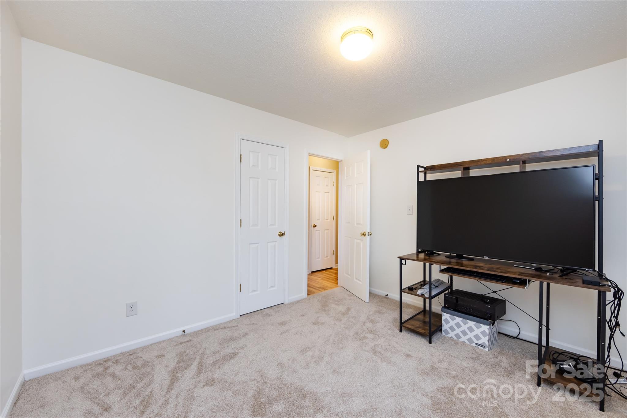 11015 Olde English Drive Charlotte NC 28216