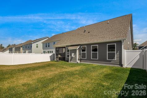 574 Fox Cove Road Hendersonville NC 28792