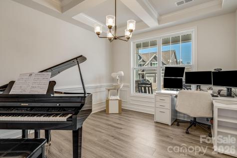 574 Fox Cove Road Hendersonville NC 28792