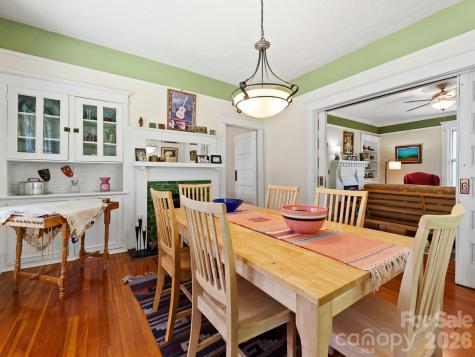 26 Unadilla Alley Asheville NC 28803