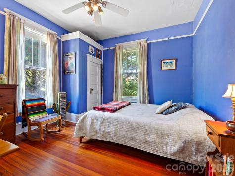 26 Unadilla Alley Asheville NC 28803