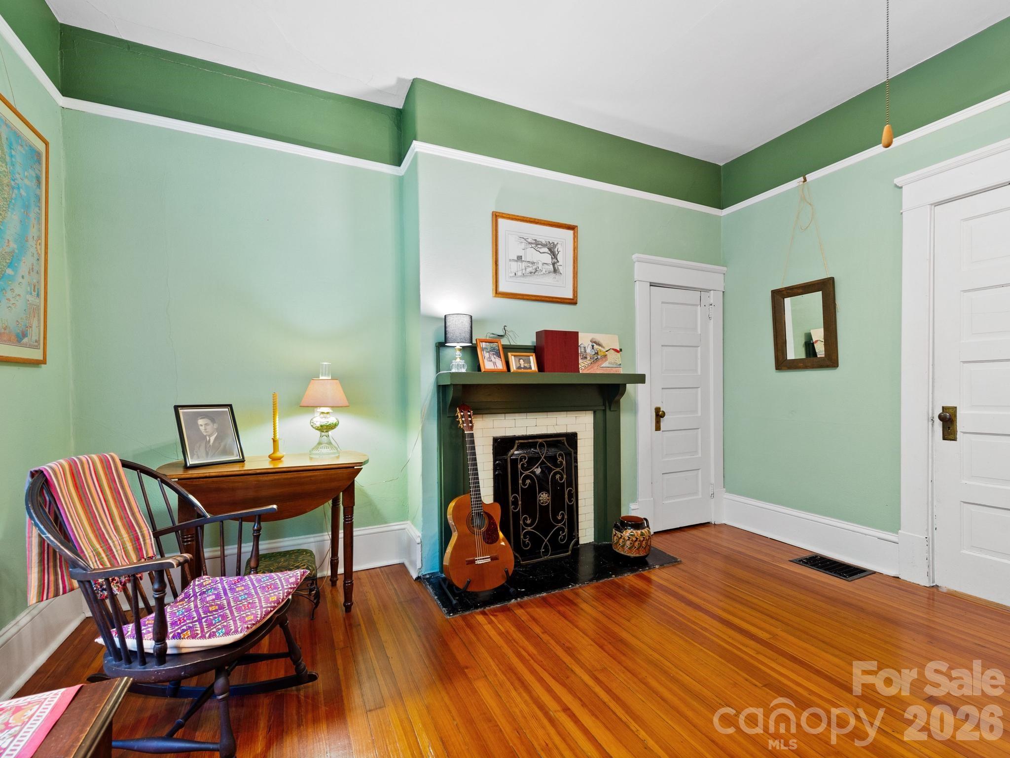 26 Unadilla Alley Asheville NC 28803