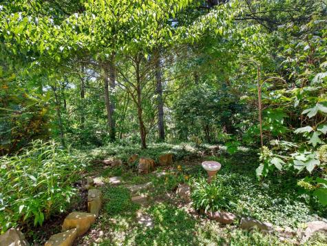 26 Unadilla Alley Asheville NC 28803