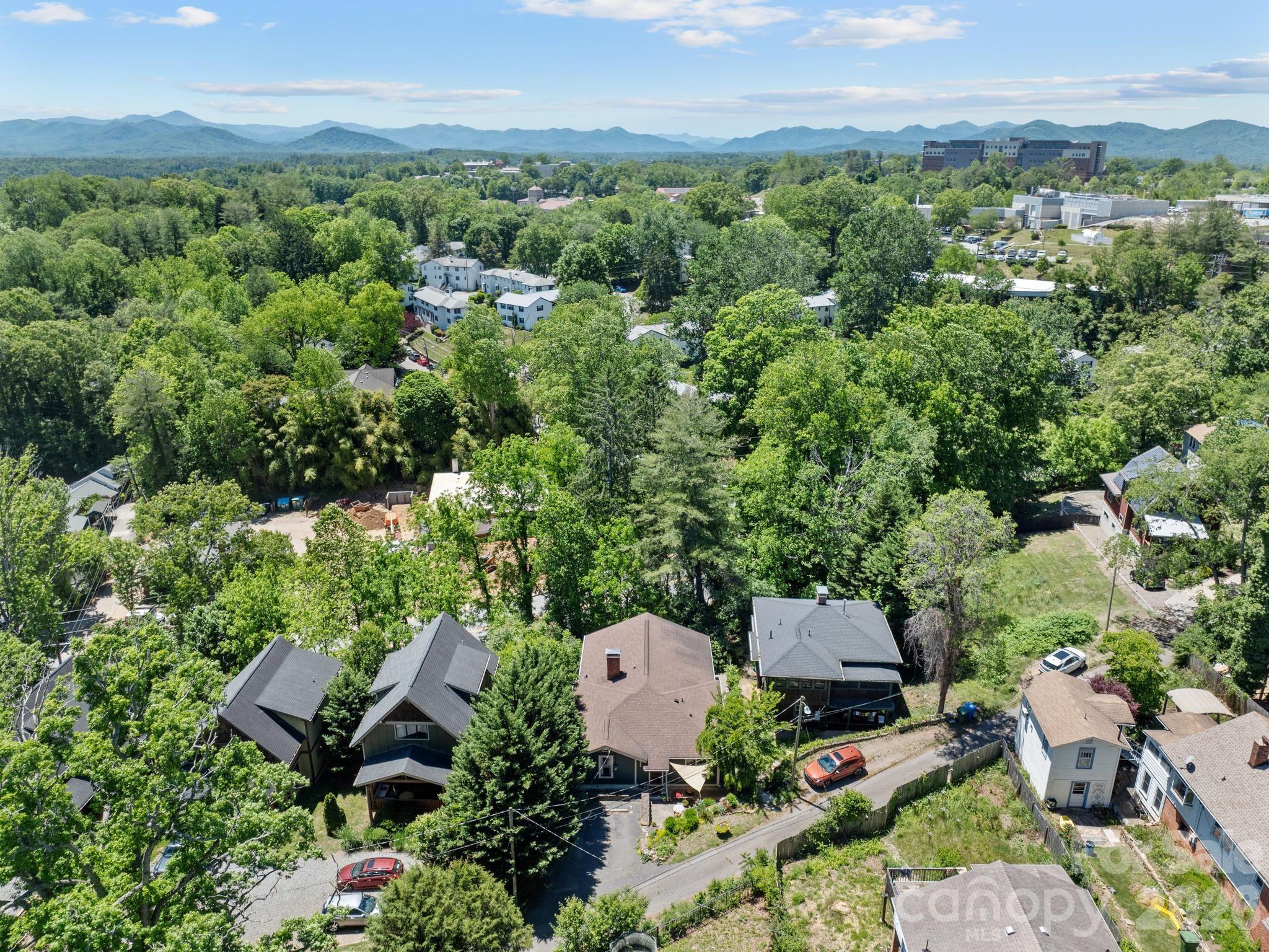 26 Unadilla Alley Asheville NC 28803