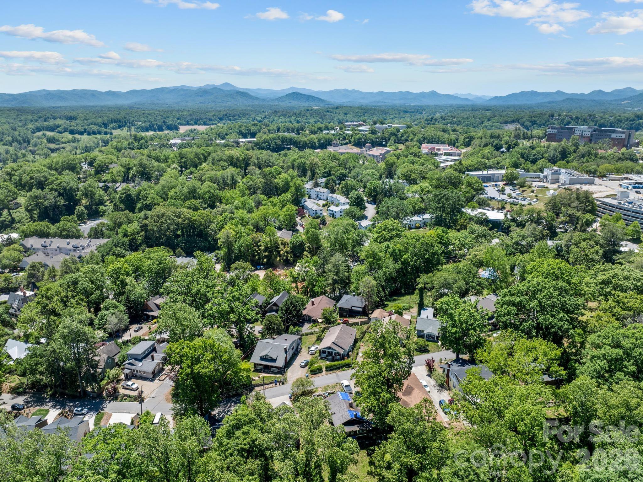 26 Unadilla Alley Asheville NC 28803