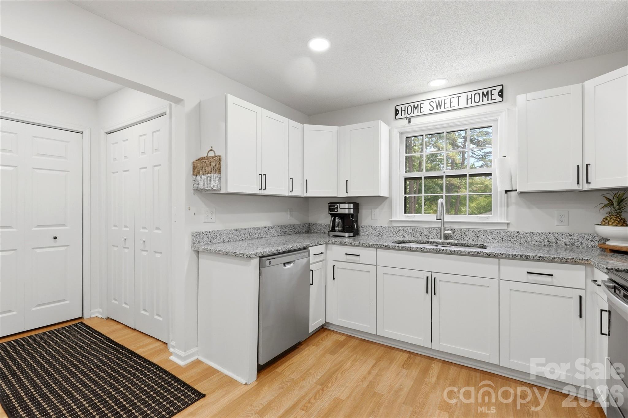 6607 Elmwood Circle Charlotte NC 28214