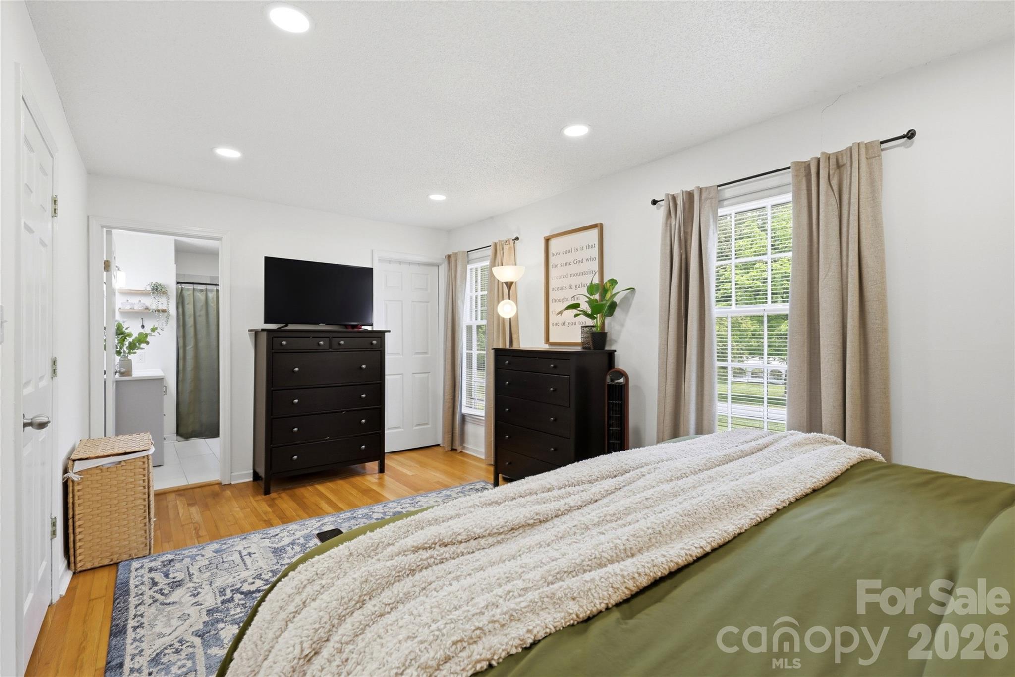 6607 Elmwood Circle Charlotte NC 28214