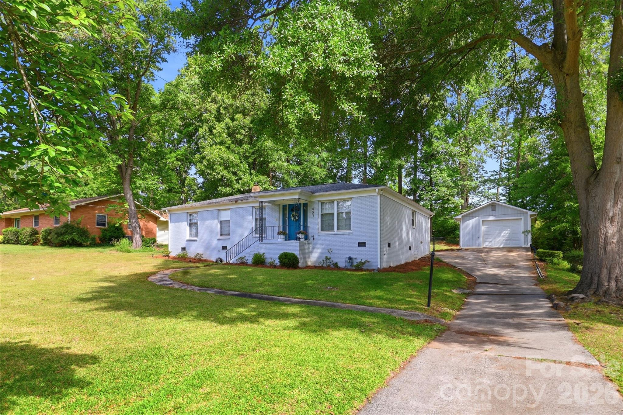 6607 Elmwood Circle Charlotte NC 28214