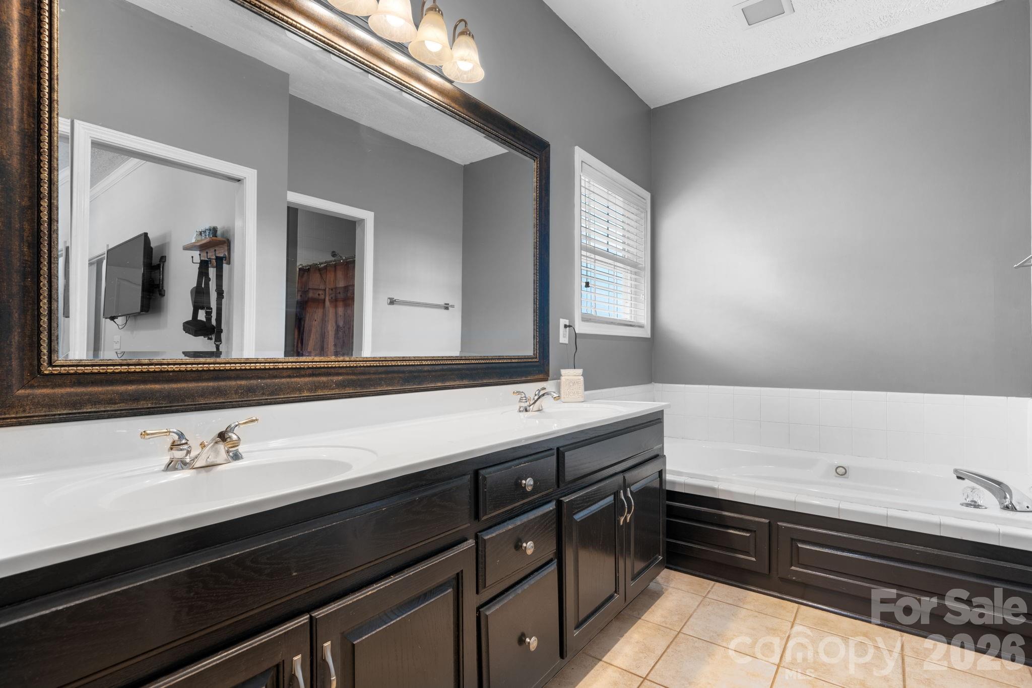 4525 18th Street Lane NE Hickory NC 28601